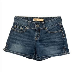 BKE Culture Jean Shorts Size 27